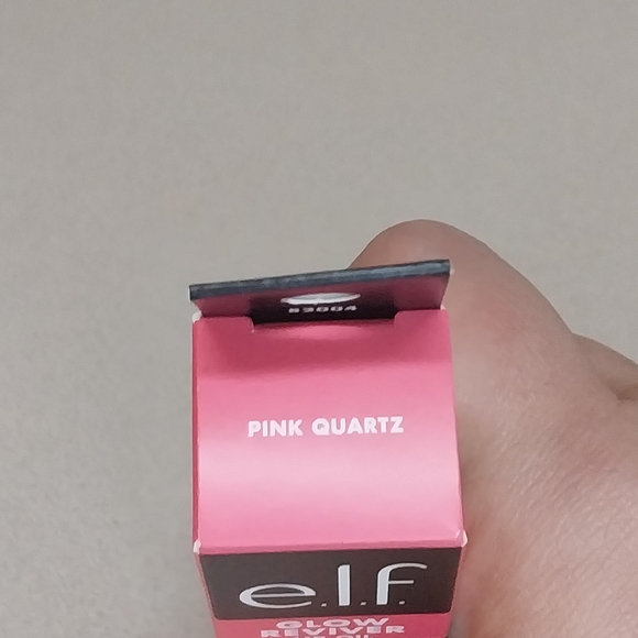 NEW ELF Cosmetics lip oil in pink Quartz - Picture 7 of 8